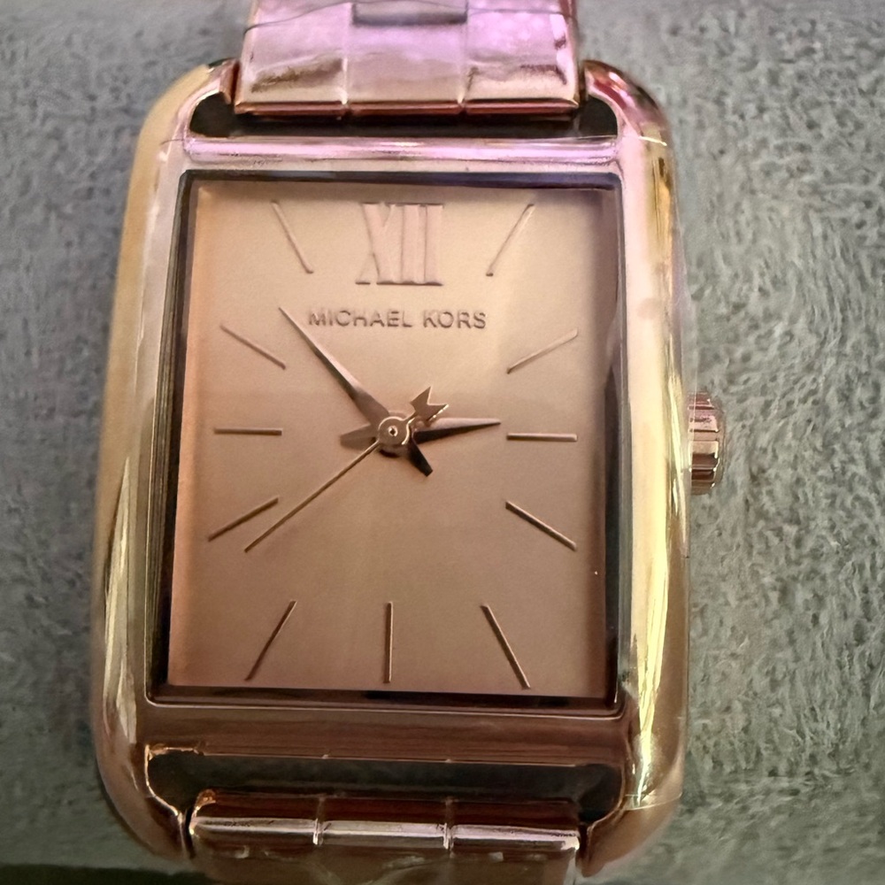Michael Kors Rose Gold Plated Rectangular Watch - Picture 5 of 7
